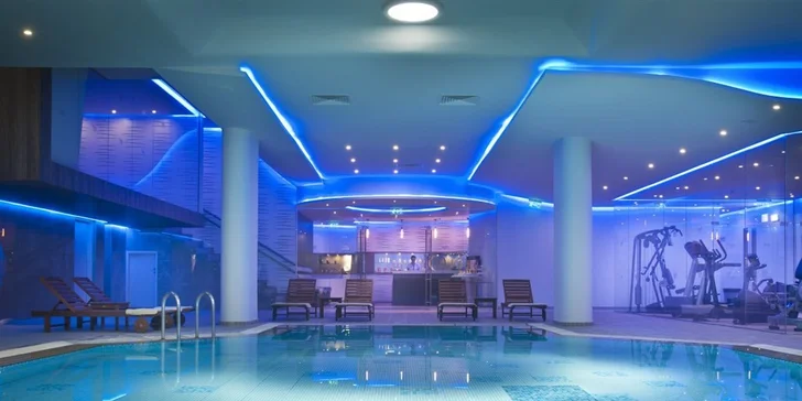 Letecky na krásný jižní Kypr: 10 nebo 11 nocí v hotelu u pláže a s all inclusive