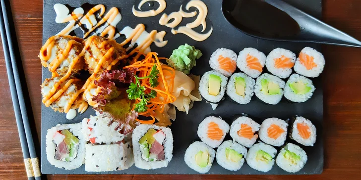 Set 28 kousků sushi: s avokádem, tuňákem i teriyaki omáčkou