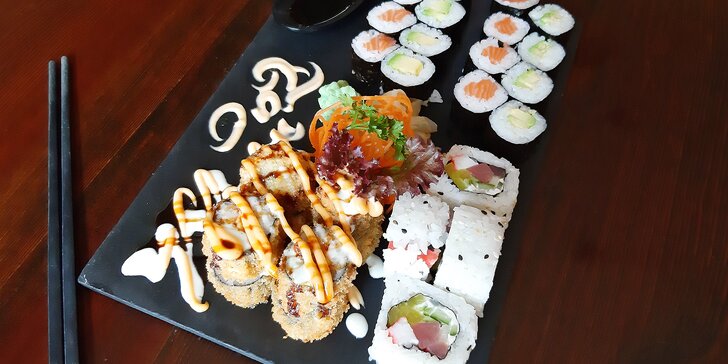 Set 28 kousků sushi: s avokádem, tuňákem i teriyaki omáčkou