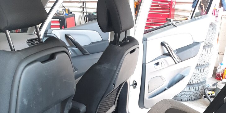Čištění interiéru vozu: luxování, tepování sedaček i kompletní čištění