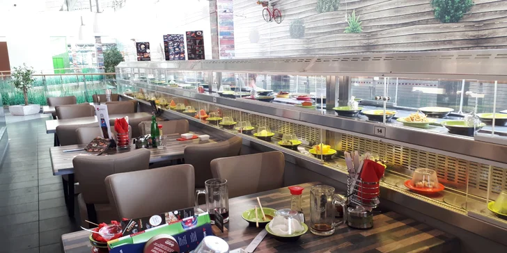 2,5 h neomezené konzumace v novém running sushi baru