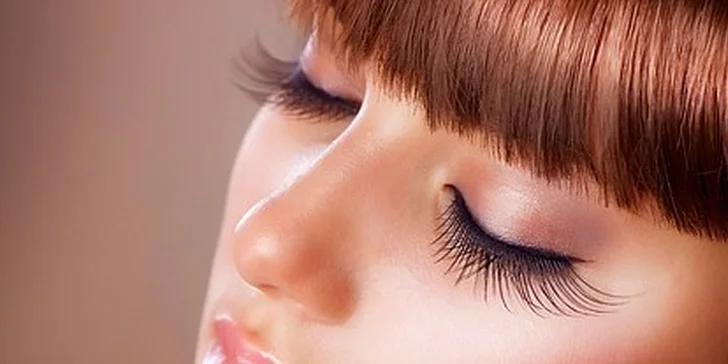 Prodlužování řas EMPORIO Lashes - 1. aplikace