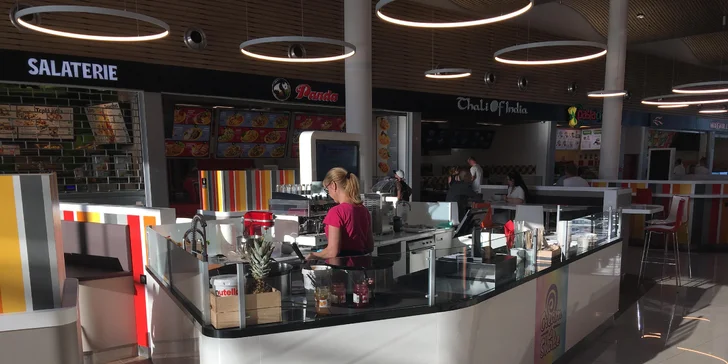 Mňam, to si pochutnáte: rolovaná zmrzlina, milkshake i palačinka dle výběru