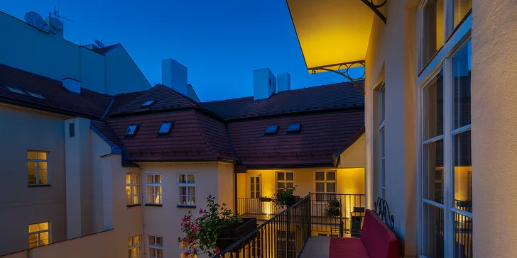 Pobyt v historickém centru Prahy: elegantní hotel se snídaní a plavbou po Vltavě