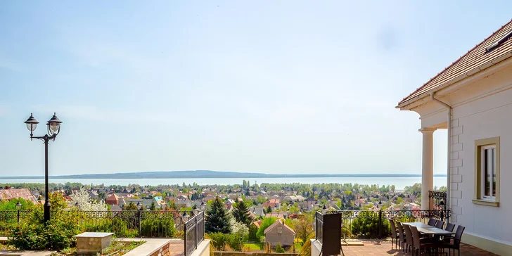 Dovolená přímo u Balatonu: pobyt s polopenzí a neomezeným wellness v saunové zóně, vířivkách i bazénu