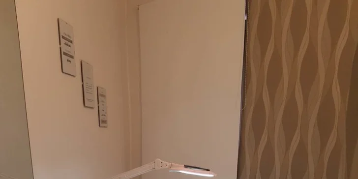 Krásná hned po probuzení: Permanentní makeup obočí metodou shading ombre