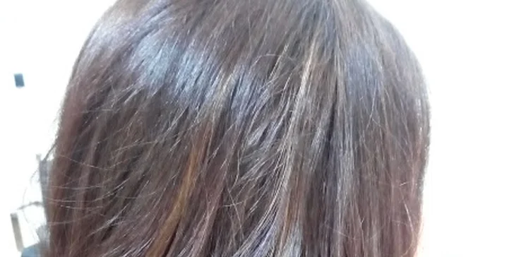 Moderní střih pro pány nebo pro dámy s možností barvení včetně stylingu