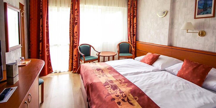 Hotel 300 m od Balatonu: neomezený wellness, polopenze a kredit na masáže