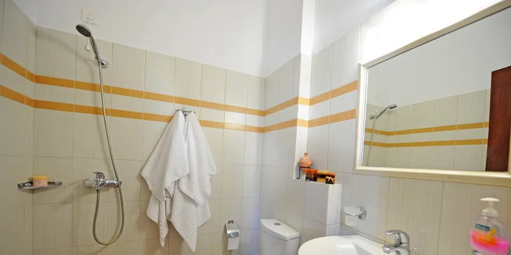 Romantické Řecko: ostrov Santorini letecky, hotel jen 300 m od pláže
