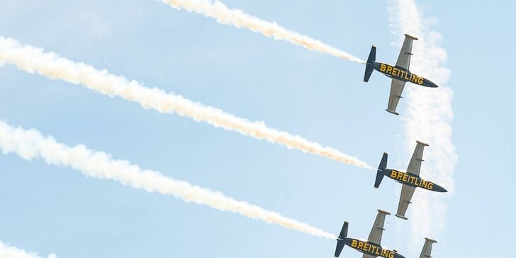 Celodenní vstupenka na tradiční leteckou show v Hradci Králové