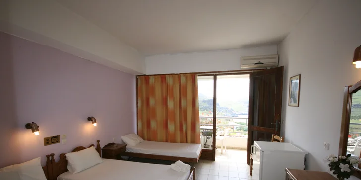 Letecky na 8 nebo 15 dní na Krétu: hotel u pláže, bazén a polopenze