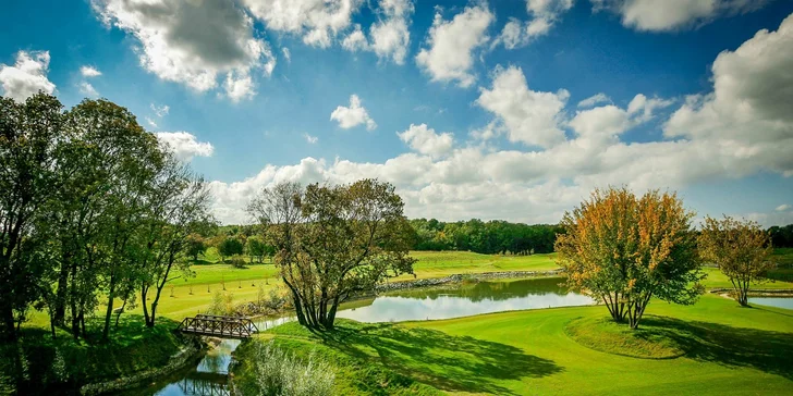 Golfový resort na Slovensku: ubytování v apartmánu nebo historickém zámečku