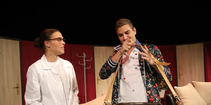 Vstupenka do Reduty na situační komediální hru Stará láska nerezaví