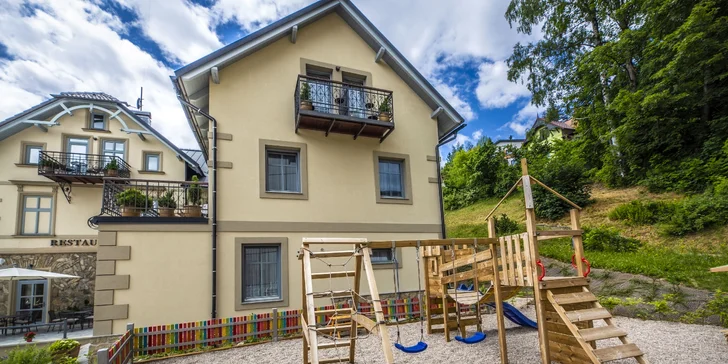 Wellness pobyt v Janských Lázních: snídaně či polopenze, bazén, vířivka i sauna