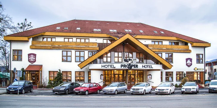 Pobyt ve 4* hotelu v Beskydech: polopenze a neomezeně bazén i sauna