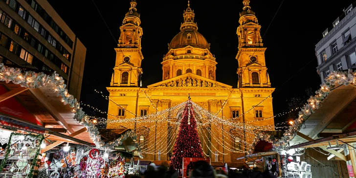 Adventní výlet do Budapešti s průvodcem: doprava, trhy, vánoční tramvaj i památky