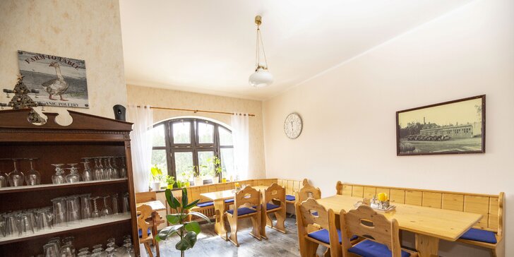 Relax v Harrachově: luxusní apartmán s vířivkou, saunou a snídaněmi