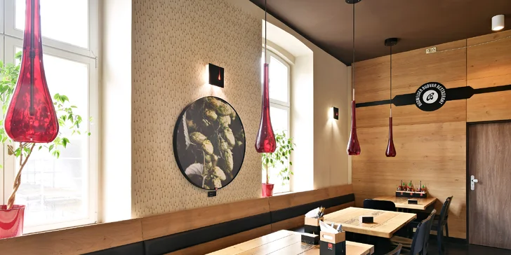 Sushi sety v Restauraci 168: 24 až 50 rolek, thajská polévka i mangový salát
