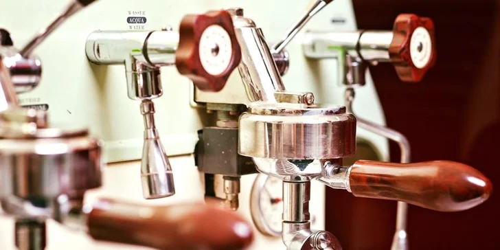Návod na skvělou kávu: baristické kurzy pro začátečníky i pokročilé