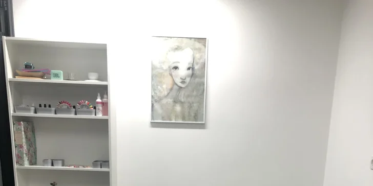 Hýčkejte své ruce: Manikúra s možností lakování, gel lak nebo P-Shine