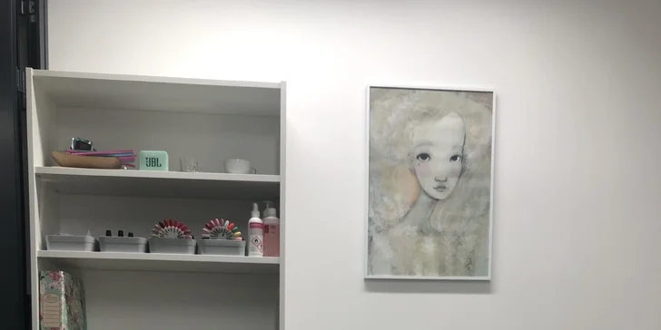 Hýčkejte své ruce: Manikúra s možností lakování, gel lak nebo P-Shine