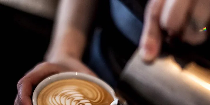 Návod na skvělou kávu: baristické kurzy pro začátečníky i pokročilé