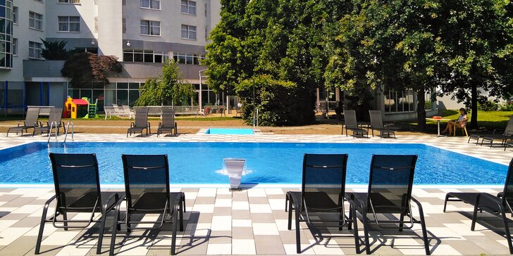 4* hotel s polopenzí, snídaní či all inclusive a neomezeným wellness, v létě i bazén