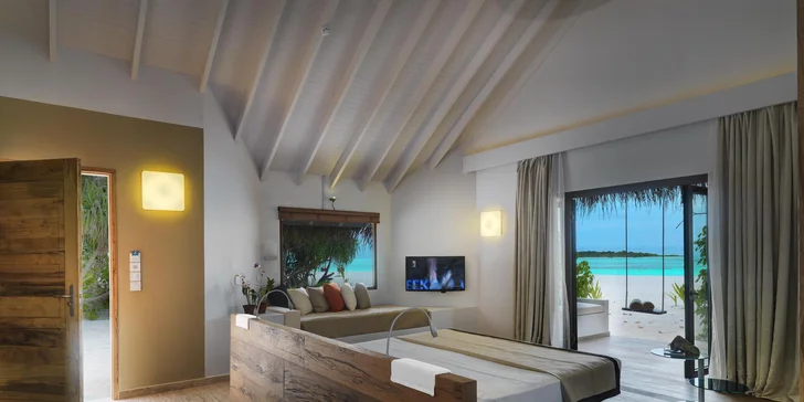Luxusní dovolená na Maledivách: 6–12 nocí v 5* hotelu s all inclusive, bazénem a vířivkou, česky hovořící delegát na telefonu