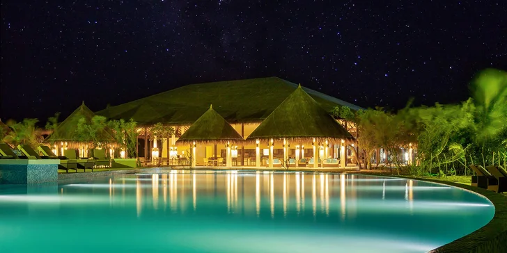 Luxusní dovolená na Maledivách: 6–12 nocí v 5* hotelu s all inclusive, bazénem a vířivkou, česky hovořící delegát na telefonu