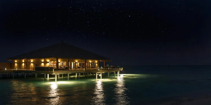 Luxusní dovolená na Maledivách: 6–12 nocí v 5* hotelu s all inclusive, bazénem a vířivkou, česky hovořící delegát na telefonu