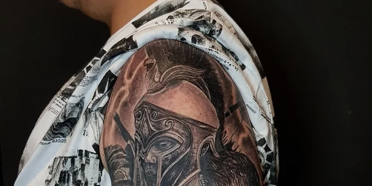 Nové tetování od tatéra Quang Anh z DA Ink u náměstí Jiřího z Poděbrad