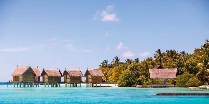 Nádherný pobyt v 5* resortu na exotických Maledivách: 6–12 nocí s all inclusive a lekcemi jógy, česky hovořící delegát na telefonu