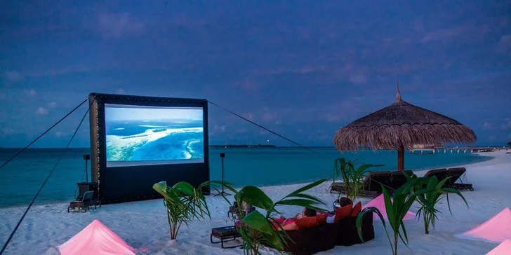 Nádherný pobyt v 5* resortu na exotických Maledivách: 6–12 nocí s all inclusive a lekcemi jógy, česky hovořící delegát na telefonu