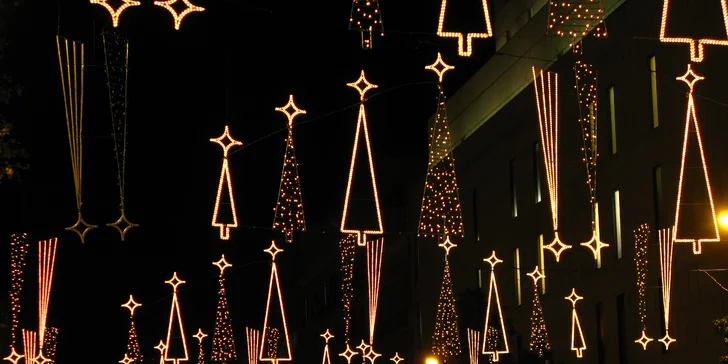 Letecký zájezd do adventní Barcelony: ubytování na 3 noci se snídaní i služby průvodce