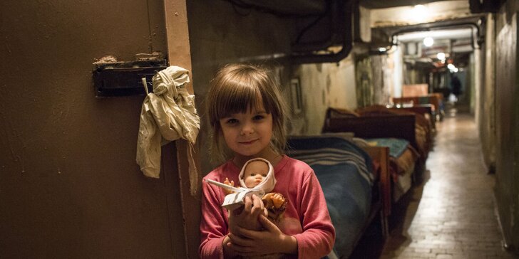 Pomozte s UNICEF syrským dětem, kterým válka vzala domov, vodu i jídlo
