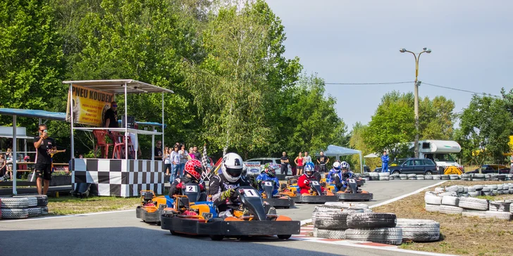 Zážitek plný rychlosti: 10–20 min. jízdy v motokáře na trati dlouhé 650 m
