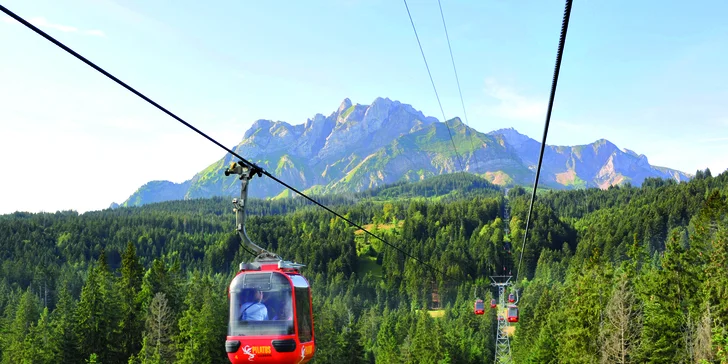 Adventní výlet do Švýcarska: krásné vyhlídky z hory Pilatus na Luzern u jezera