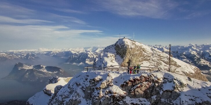Adventní výlet do Švýcarska: krásné vyhlídky z hory Pilatus na Luzern u jezera