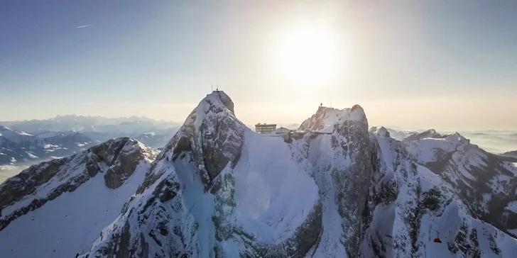 Adventní výlet do Švýcarska: krásné vyhlídky z hory Pilatus na Luzern u jezera