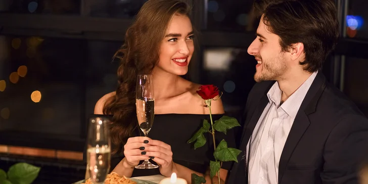 4chodové menu pro dva: mušle, risotto, ryba nebo hovězí steak a láhev prosecca