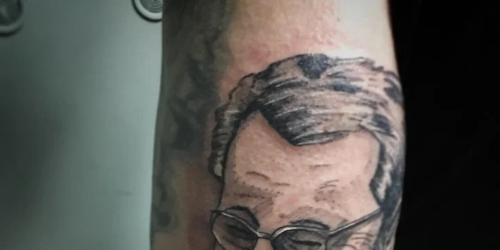 Nové tetování v profesionálním studiu Bronx ink