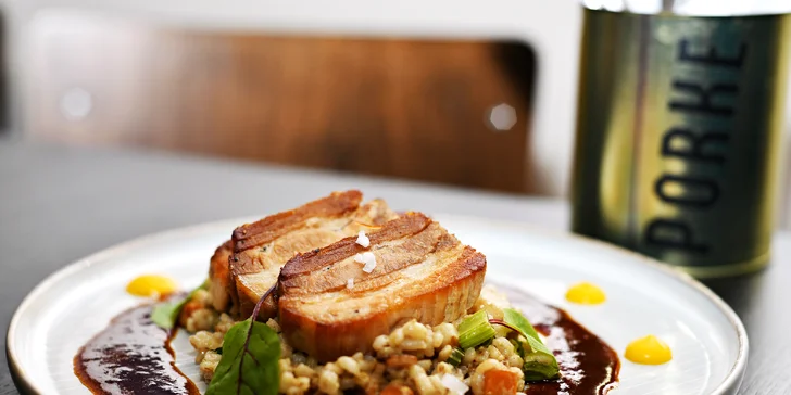 Otevřený voucher na 300–800 Kč do restaurace se specialitami z vepřového