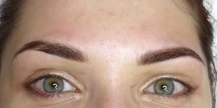 Permanentní make-up obočí nebo očních linek dle výběru