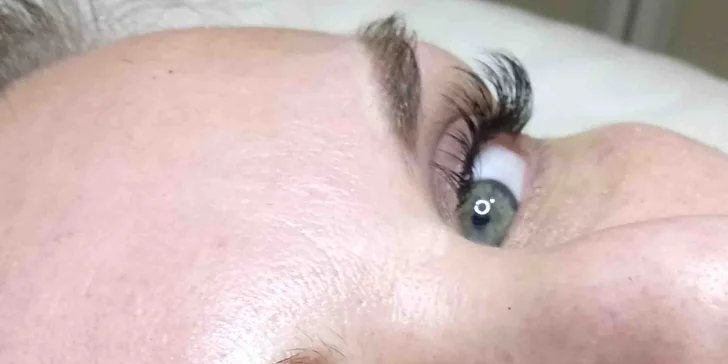Permanentní make-up obočí nebo očních linek dle výběru