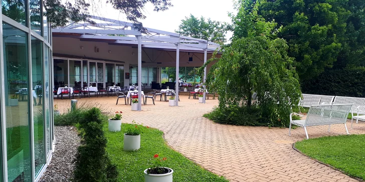4* relaxace v krajině UNESCO: wellness, venkovní bazén, snídaně či polopenze