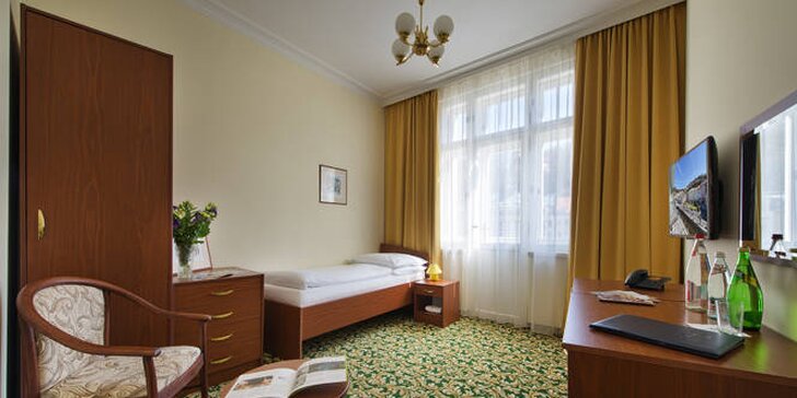 Pobyt v Karlových Varech pro 1 nebo 2 osoby: plná penze a sauna i procedury