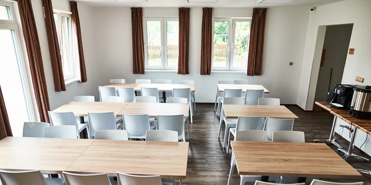 Lyžování i jarní pohoda v Beskydech pro páry i rodiny: apartmán se snídaní