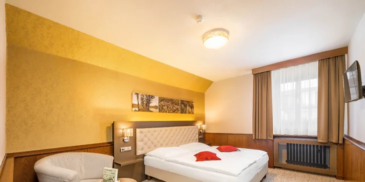 4* pobyt v Třeboni: krásný hotel přímo na náměstí, polopenze i wellness