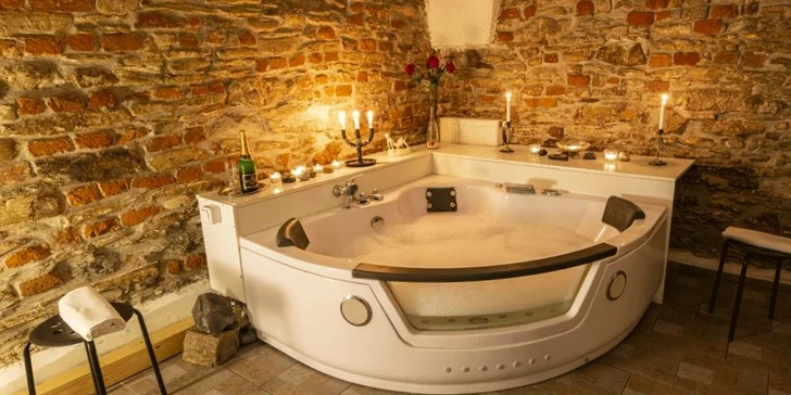Pobyt v srdci Poděbrad se snídaněmi a wellness procedurami