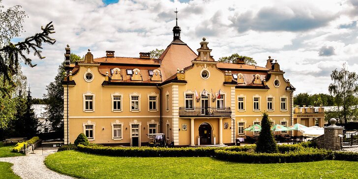 Kouzelný pobyt u zámku Berchtold se snídaněmi a wellness